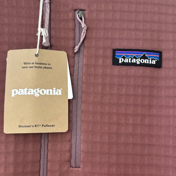 Patagonia Women's R1 Pullover with tags - Picture 4 of 6